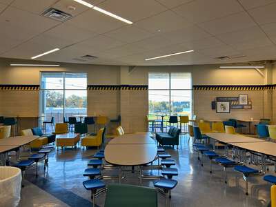 Arlington Heights High School Cafeteria in Fort Worth