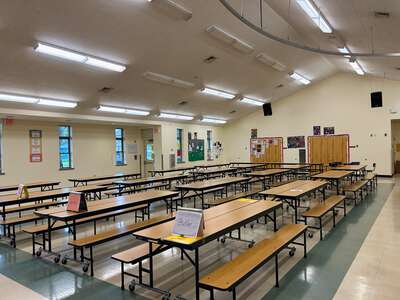 Hammond Elementary School Cafeteria in Salem 2