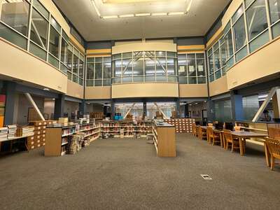 Heritage High School Library in Brentwood