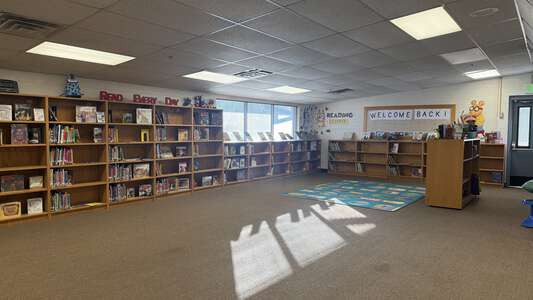 Hilldale Elementary School Media Center in Oklahoma City