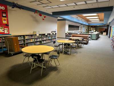 Laguna Niguel Elementary School Library in Laguna Niguel