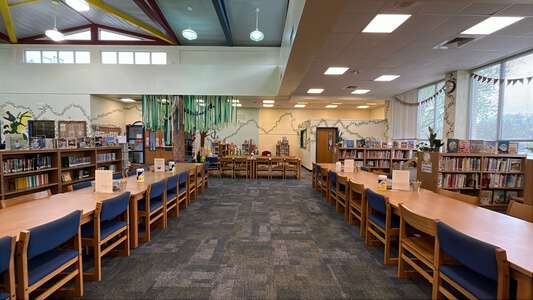 Cessna Elementary School Library in Wichita 2