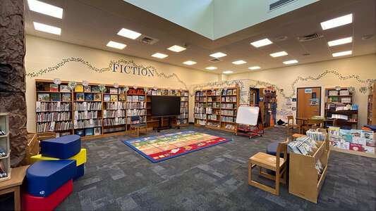 Cessna Elementary School Library in Wichita 3