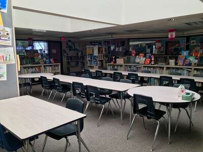 Portola Elementary School Library in Ventura