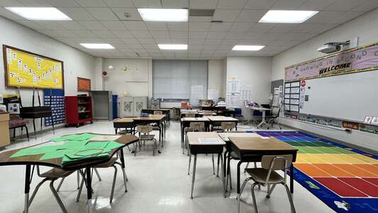 Y.E. Smith Elementary Museum School Classroom Standard in Durham 4