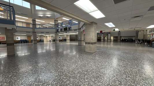 Southmoore High School Cafeteria in Moore 4