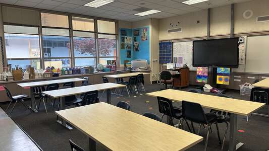 Live Oak Elementary School Classroom Standard in Santa Cruz