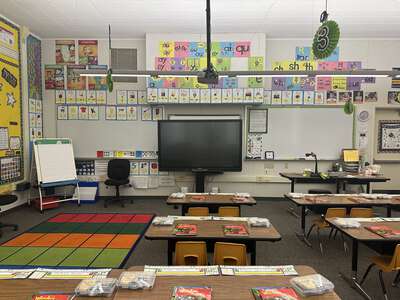 Easterby Elementary School Classroom Standard in Fresno