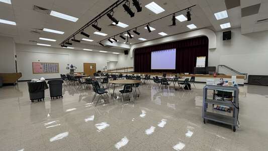 Prairie Mountain School Cafeteria in Eugene 2