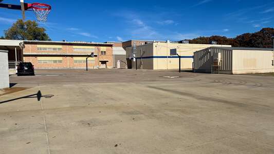 East Handley Elementary School Outdoor Basketball Courts in Fort Worth