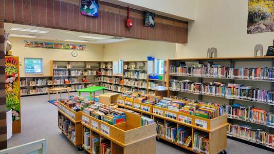 Coyote Ridge Elementary School Library in Broomfield