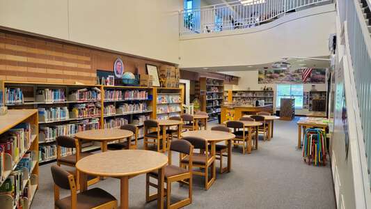 Coyote Ridge Elementary School Library in Broomfield