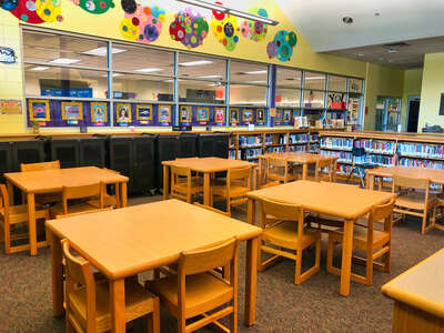 Woodlawn Elementary School Library in Baton Rouge 2