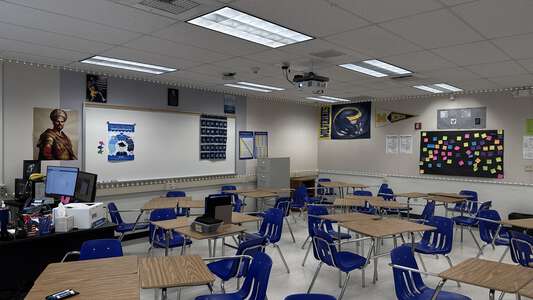 xDNU Alta Loma High School Classroom Standard in Rancho Cucamonga
