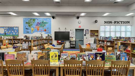 Pembroke Elementary School Media Center in Virginia Beach