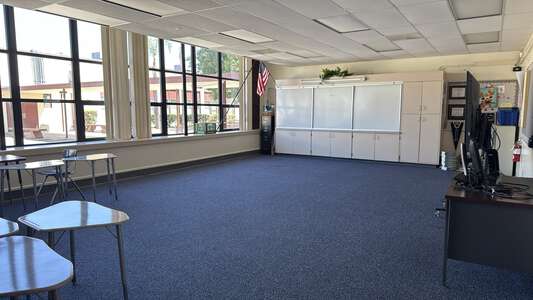 Vista Magnet Middle School Classroom Standard in Vista 4
