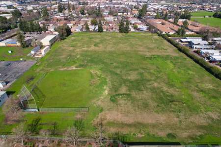 William Daylor High School Field - Softball in Sacramento