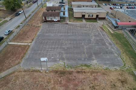 James Bowie Elementary School Outdoor Basketball Courts in Dallas