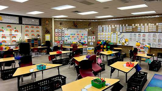 Sunshine Elementary School Classroom Standard in Lehigh Acres