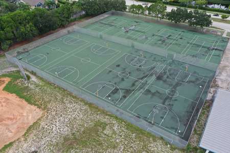 Lee Magnet Middle School Outdoor Basketball Courts in Bradenton