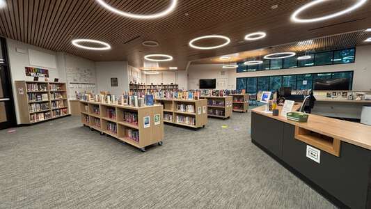 River Grove Elementary School Library in Lake Oswego 5
