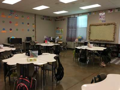 Oxmoor Valley Elementary School Classroom Standard in Birmingham