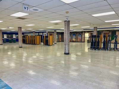 Garside - Frank F. Junior High School Cafeteria in Las Vegas