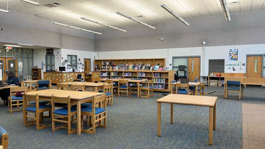 Lowes Grove Magnet Middle School Library in Durham 2