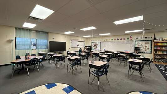 White Elementary School Classroom Standard in Wichita 3