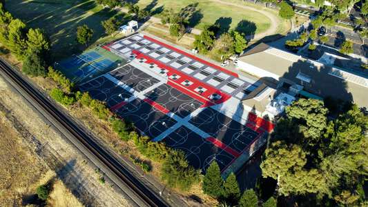 Pleasanton Middle School in Pleasanton California Slideshow Image 5