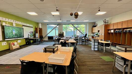 Alexander Graham Bell Elementary School Classroom Standard in Kirkland 2