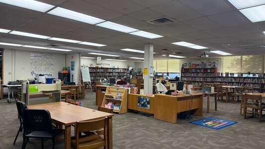 Tulakes Elementary School Media Center in Oklahoma City 2