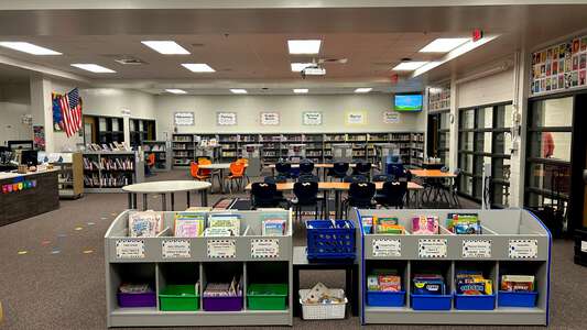 Mountain Park Elementary School Library in Lilburn 2
