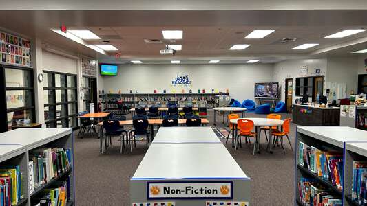 Mountain Park Elementary School Library in Lilburn 3