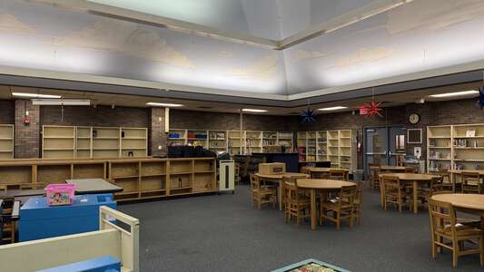 Windy Hill Elementary School Library (3 hr min) in Jacksonville