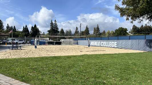 Menlo College Beach - Sand Volleyball Court in Atherton 5