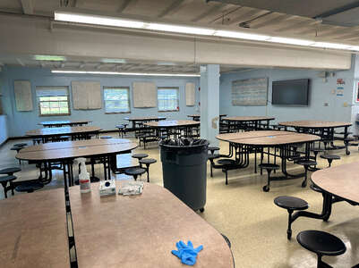 Pleasant Ridge Elementary School Cafeteria in Knoxville