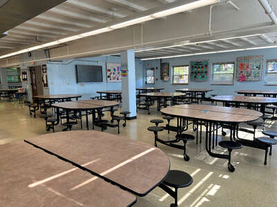 Pleasant Ridge Elementary School Cafeteria in Knoxville