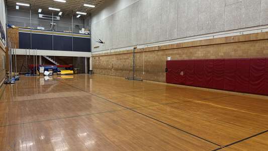Sacajawea Middle School Gym - Small in Federal Way