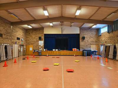 Bridlemile K-5 School Cafeteria in Portland