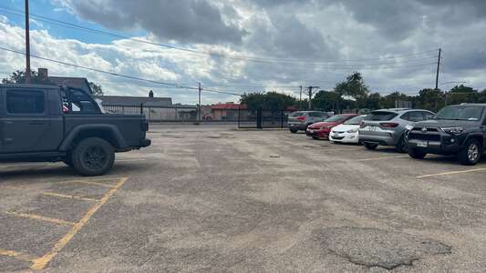 L V Stockard Middle School Parking Lot - Main in Dallas 3