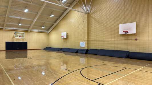 Mountain View High School Gym - Small in Mountain View 4