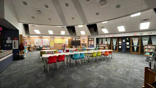 Woodman Elementary School Library in Wichita 3