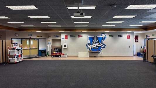 Earl Warren Elementary School Multi Purpose Room in Lake Elsinore