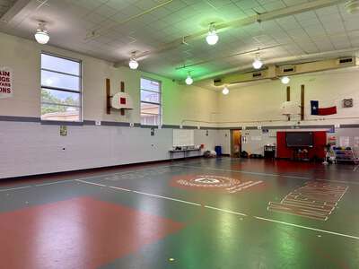 Mark Twain School for the Talented and Gifted Gym in Dallas