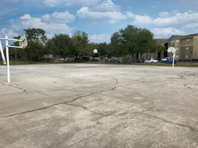 McCoy Elementary School Outdoor Basketball Courts in Orlando