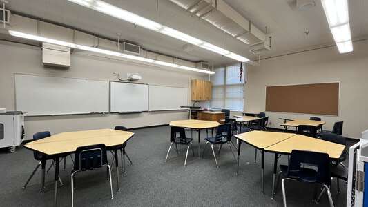Kelly Middle School Classroom Standard in Eugene