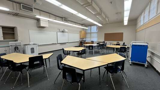 Kelly Middle School Classroom Standard in Eugene