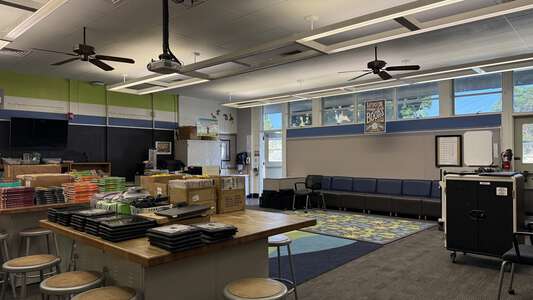 Serrano Elementary School Library in Villa Park 2
