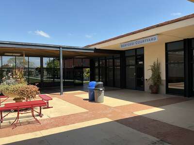 Bertossi Courtyard (OC4800)